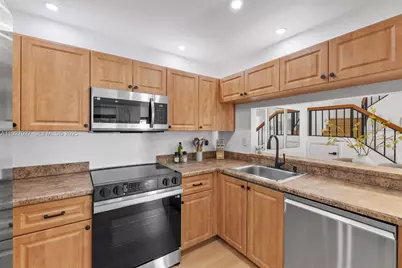 21216 Harbor Way #158-15, Aventura, FL 33180 - Photo 17