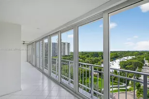 600 Grapetree Dr, Key Biscayne, FL 33149 - Photo 25