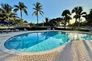 4855 Palmbrooke Cir, West Palm Beach, FL 33417 - Photo 7