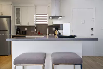 20075 SW 87th Pl, Cutler Bay, FL 33189 - Photo 7