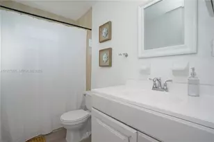 20075 SW 87th Pl, Cutler Bay, FL 33189 - Photo 19