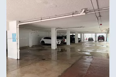 335 Collins Ave #302, Miami Beach, FL 33139 - Photo 3