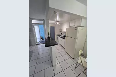 335 Collins Ave #302, Miami Beach, FL 33139 - Photo 5