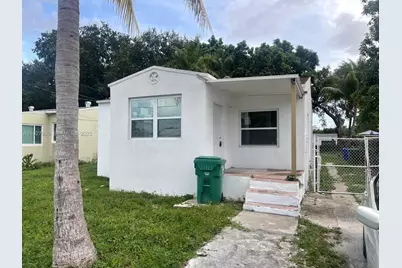 560 NW 53rd St, Miami, FL 33127 - Photo 7
