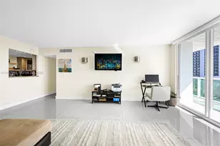 100 Bayview Dr, Sunny Isles Beach, FL 33160 - Photo 23