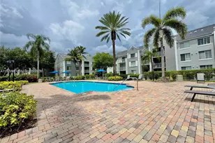 677 SW 111th Ave, Pembroke Pines, FL 33025 - Photo 17