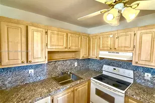 293 Seville M, Delray Beach, FL 33446 - Photo 13