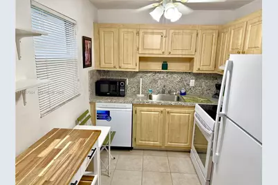 293 Seville M #293, Delray Beach, FL 33446 - Photo 17