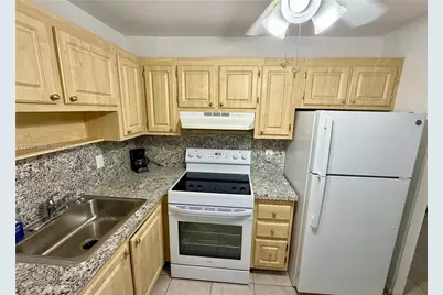 293 Seville M #293, Delray Beach, FL 33446 - Photo 15