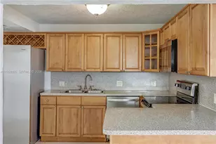 1540 E 8th Ct, Hialeah, FL 33010 - Photo 7