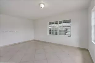 1540 E 8th Ct, Hialeah, FL 33010 - Photo 9