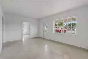 1540 E 8th Ct, Hialeah, FL 33010 - Photo 3