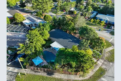 111 NE 175th St, North Miami Beach, FL 33162 - Photo 29