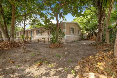 111 NE 175th St, North Miami Beach, FL 33162 - Photo 3