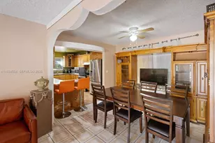 111 NE 175th St, North Miami Beach, FL 33162 - Photo 17