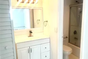 250 180th Dr, Sunny Isles Beach, FL 33160 - Photo 21