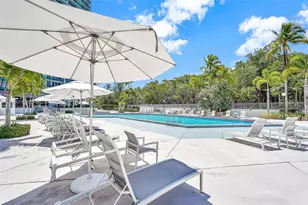 100 Bayview Dr, Sunny Isles Beach, FL 33160 - Photo 51