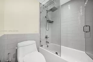 100 Bayview Dr, Sunny Isles Beach, FL 33160 - Photo 37