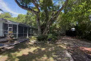 349 Mahogany Dr, Key Largo, FL 33037 - Photo 23