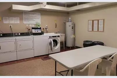 4330 Hillcrest Dr #405, Hollywood, FL 33021 - Photo 17