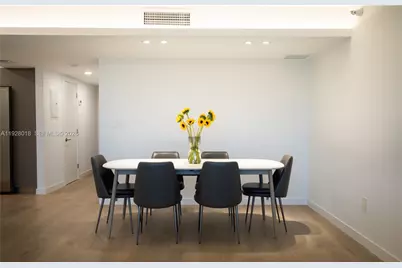 20505 E Country Club Dr #231, Aventura, FL 33180 - Photo 3