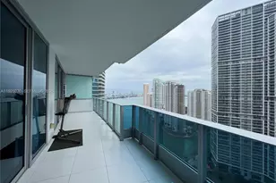 200 Biscayne Blvd Way, Miami, FL 33131 - Photo 3