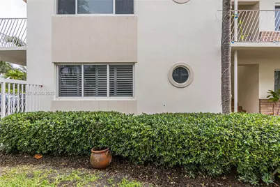 1110 Venetian Way #1A, Miami, FL 33139 - Photo 11