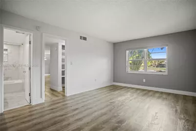 370 E Laurel Dr #3 E, Margate, FL 33063 - Photo 31