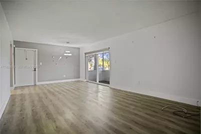 370 E Laurel Dr #3 E, Margate, FL 33063 - Photo 21