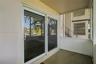 370 E Laurel Dr, Margate, FL 33063 - Photo 23