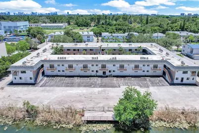 13210 Memorial Hwy #221, North Miami, FL 33161 - Photo 45