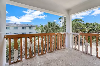 13210 Memorial Hwy #221, North Miami, FL 33161 - Photo 19