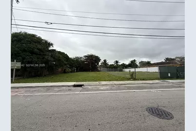 8 NW 8th St, Fort Lauderdale, FL 33311 - Photo 1