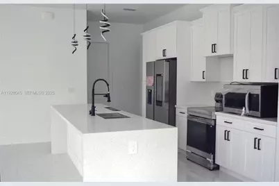 1116 Eight Street, Lehigh Acres, FL 33972 - Photo 9