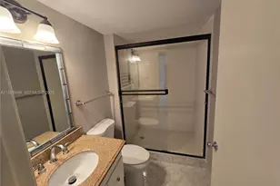 20505 E Country Club Dr, Aventura, FL 33180 - Photo 17