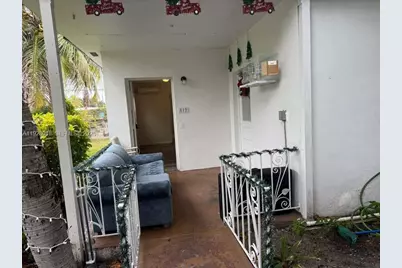 812 NW 26th Ave #B, Miami, FL 33125 - Photo 3