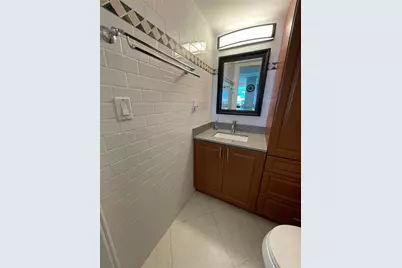 2655 Collins Ave #2105, Miami Beach, FL 33140 - Photo 21