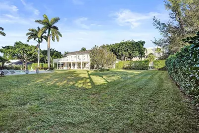 1281 Banyan Rd, Boca Raton, FL 33432 - Photo 17
