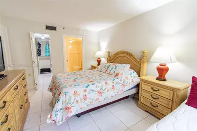 1621 Collins #406, Miami Beach, FL 33139 - Photo 13