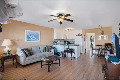 1000 SW 11th Ave #17E, Hallandale Beach, FL 33009 - Photo 1