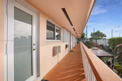 1000 SW 11th Ave #17E, Hallandale Beach, FL 33009 - Photo 15