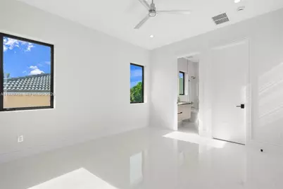 4910 NE 27th Ave, Lighthouse Point, FL 33064 - Photo 49
