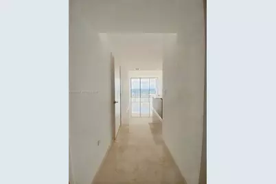 88 SW 7th St #3906, Miami, FL 33130 - Photo 9