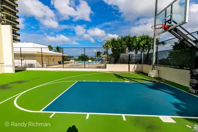 600 NE 36th St #720, Miami, FL 33137 - Photo 21