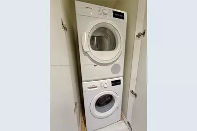 600 NE 36th St #720, Miami, FL 33137 - Photo 13