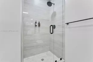 580 72nd St, Miami Beach, FL 33141 - Photo 37