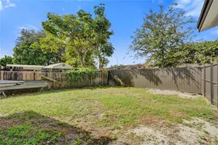 1960 SW 68th Way, Miramar, FL 33023 - Photo 7