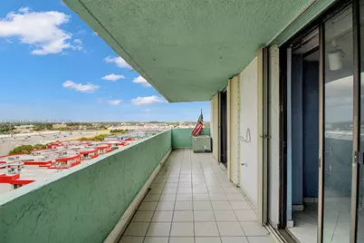 1825 W 44th Pl #1111, Hialeah, FL 33012 - Photo 3