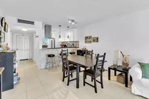 6071 NW 61st Ave, Tamarac, FL 33319 - Photo 9