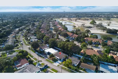 2311 NW 73rd Ave, Sunrise, FL 33313 - Photo 37